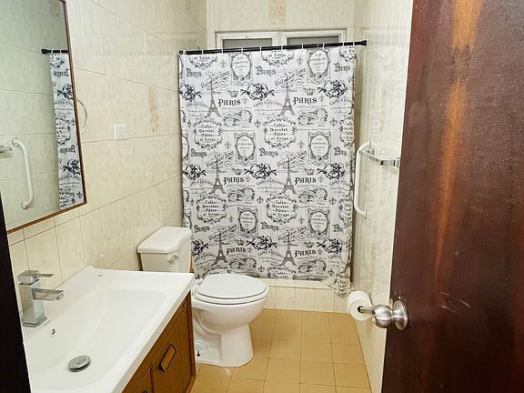 5th image of 12 Cascada Urb Munoz Riv
