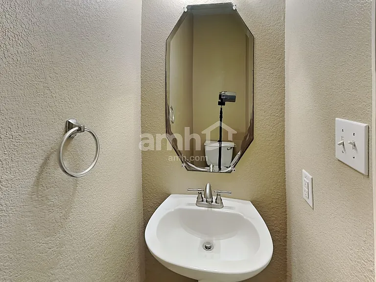 21715 Britton Hill Way — Photo 10