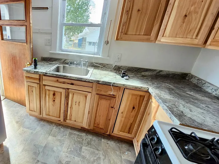 100 Mary St #1L — Photo 2