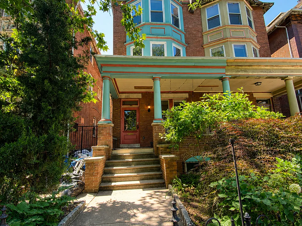4908 Cedar Ave