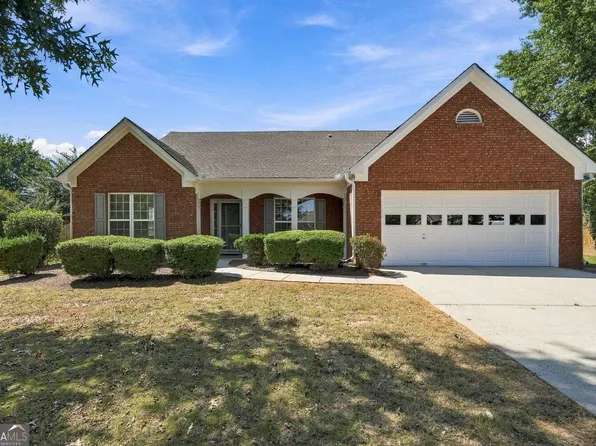 8525 Fieldgrove Ct, Gainesville, GA 30506
