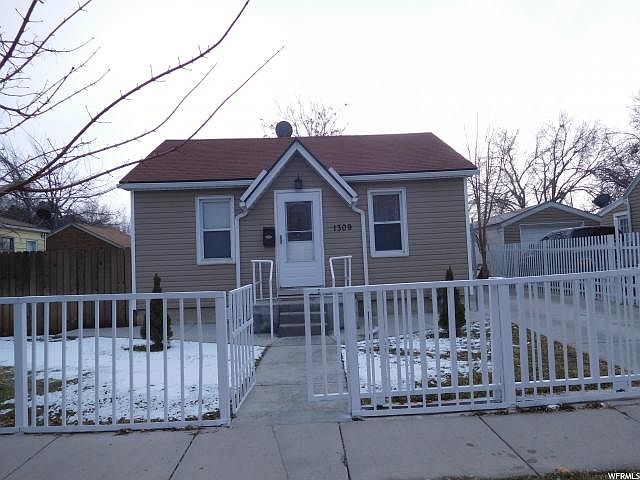1st image of 1309 W Pacific Ave