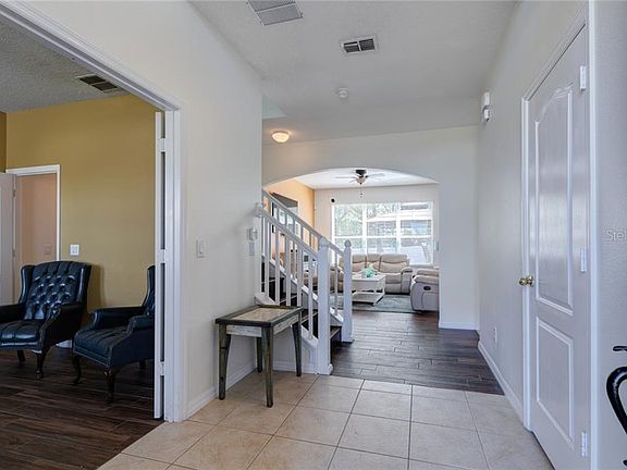 5th image of 141 Alexandria Cir