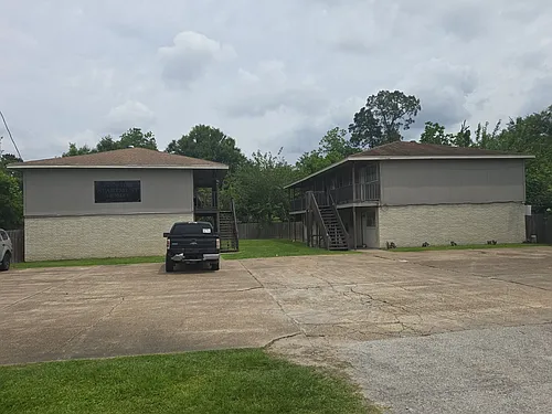 650 W Florida Ave Photo 1