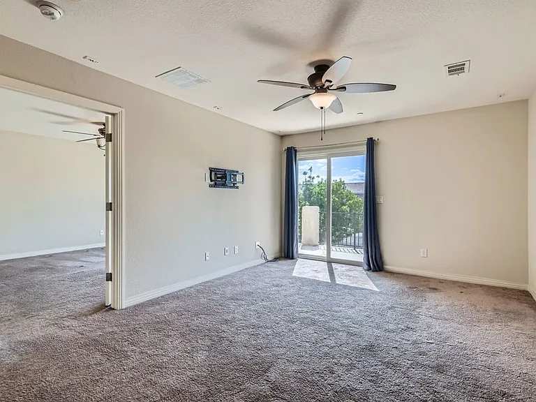 1153 Bear Head St — Photo 15