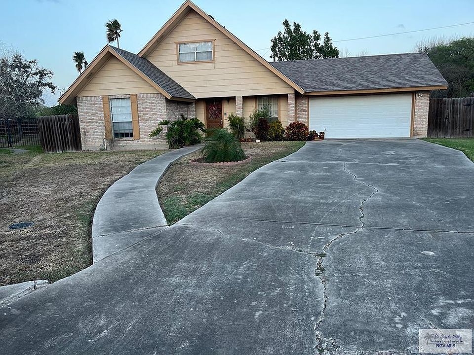 1st image of 25 Cobblestone Cir