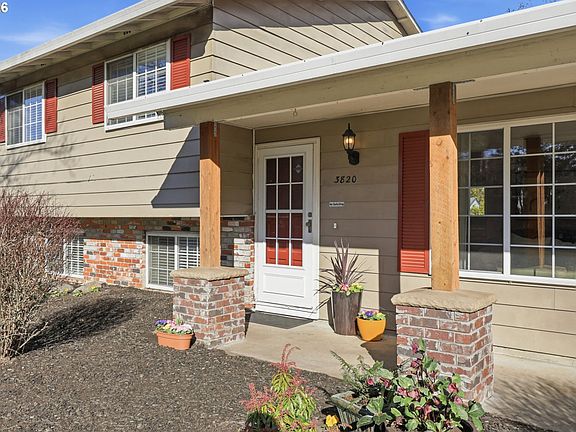 5th image of 3820 SE Stott Cir