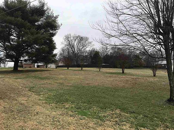 5th image of Stuart Ln