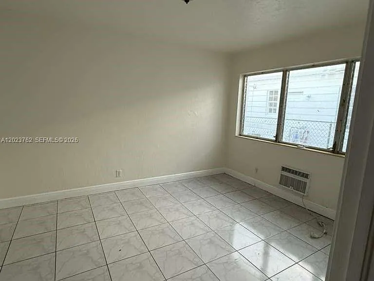 725 83rd St #2 — Photo 4