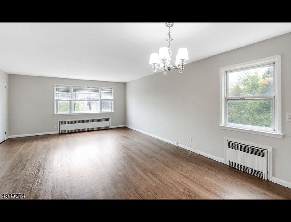 2nd image of 497 Morningside Ave Floor 2