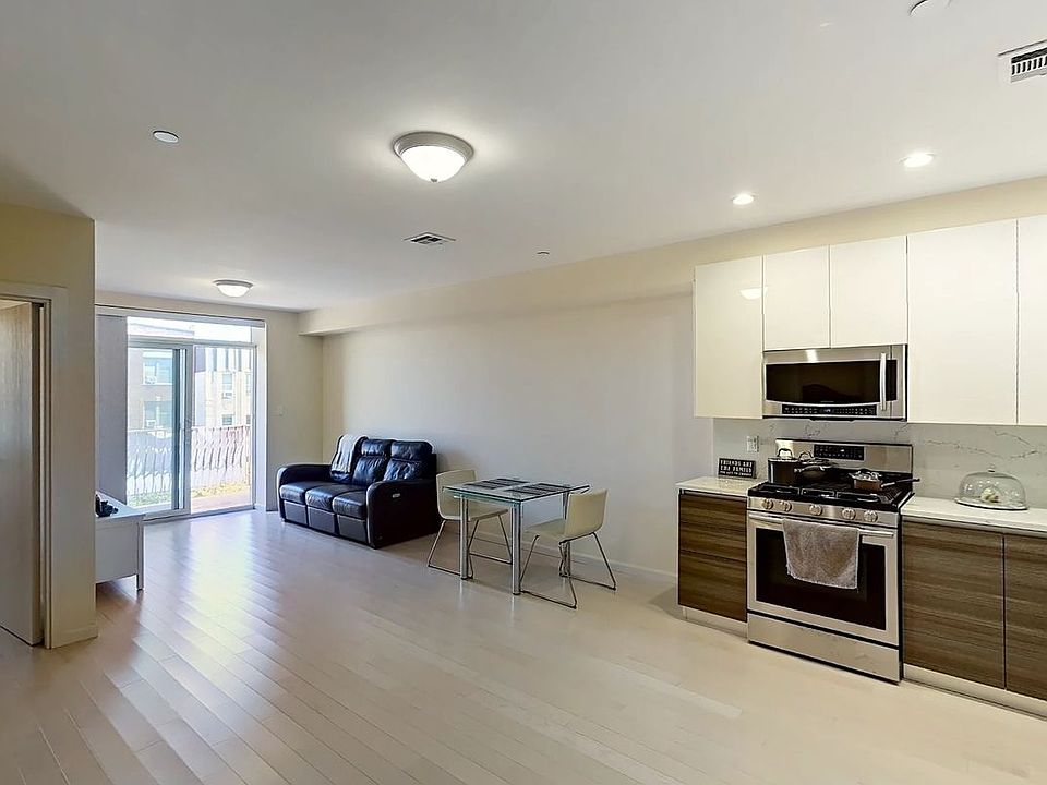 1st image of 2758 Ocean Ave #6