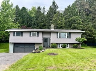 8521 Cazenovia Rd, Manlius, NY 13104