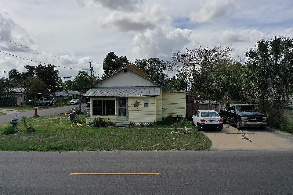 1st image of 900 W Pine St