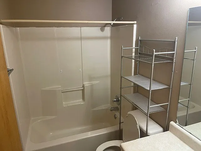 3295 W Rockwood St — Photo 13
