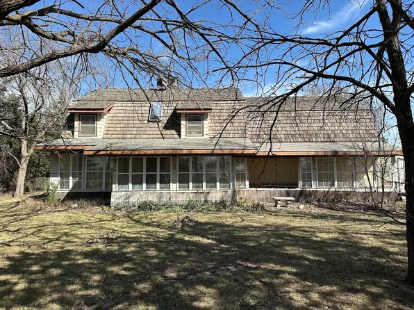 42 NW 48th Rd, Great Bend, KS 67530