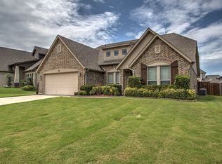 825 W Fargo Dr, Broken Arrow, OK 74012