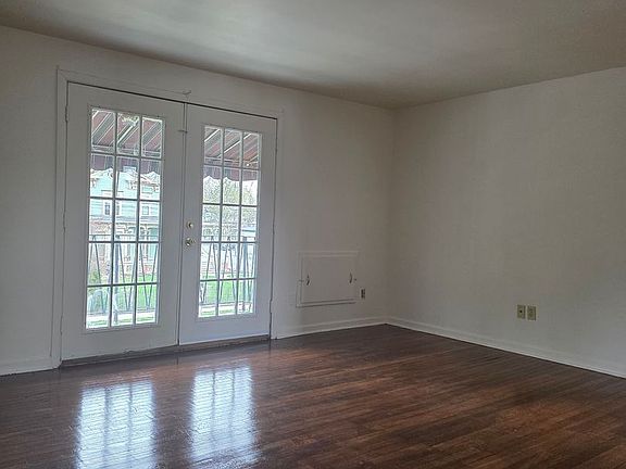 2nd image of 511 W Water St APT F