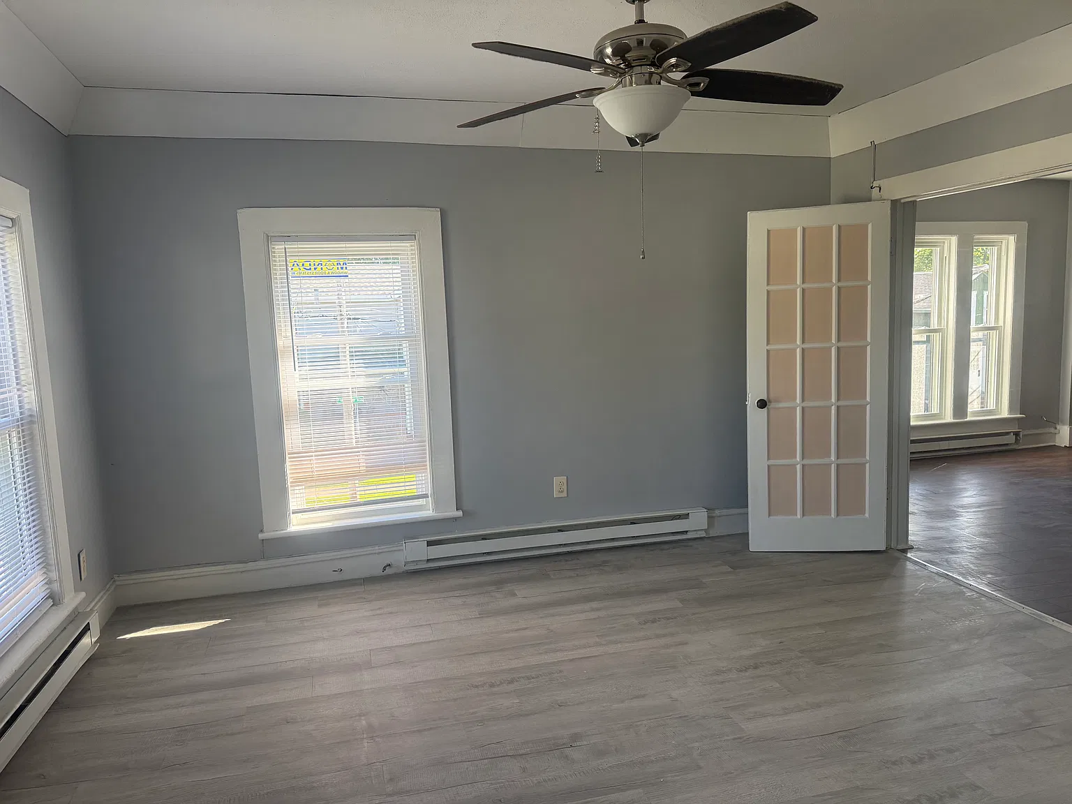 3 bed, 1200 sqft, $1,700 — Photo 3