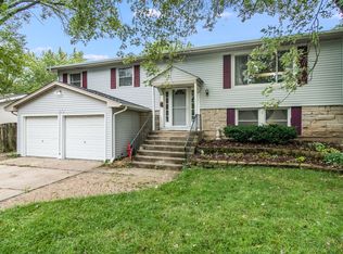 180 N Schmidt Rd, Bolingbrook, IL 60440