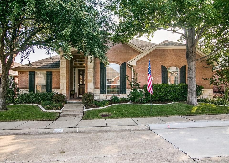 1st image of 652 Stafford Cir