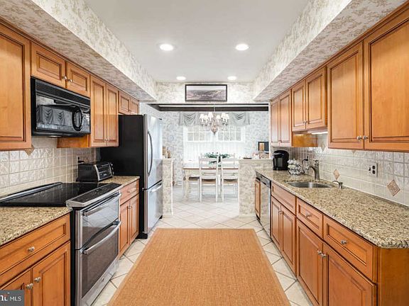 5th image of 124 Liberty Dr