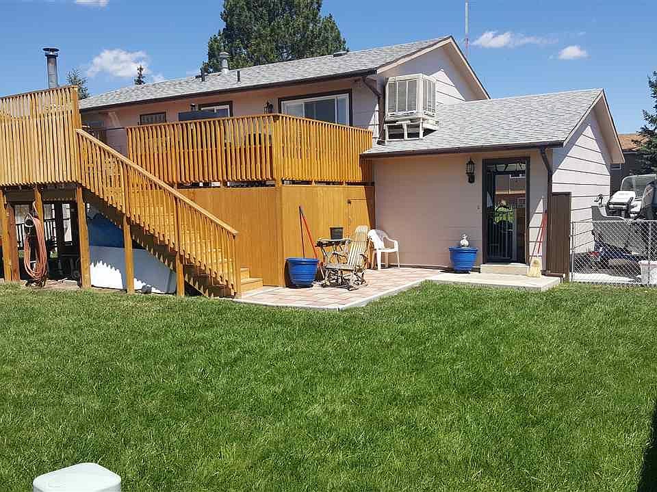 2nd image of 2271 E 16th St