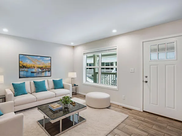 309 Evans St, Lyons, CO 80540