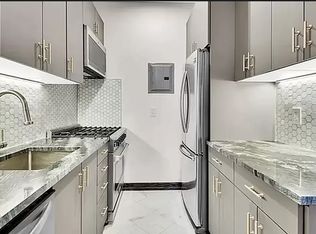 121 E 37th St APT 1B, New York, NY 10016