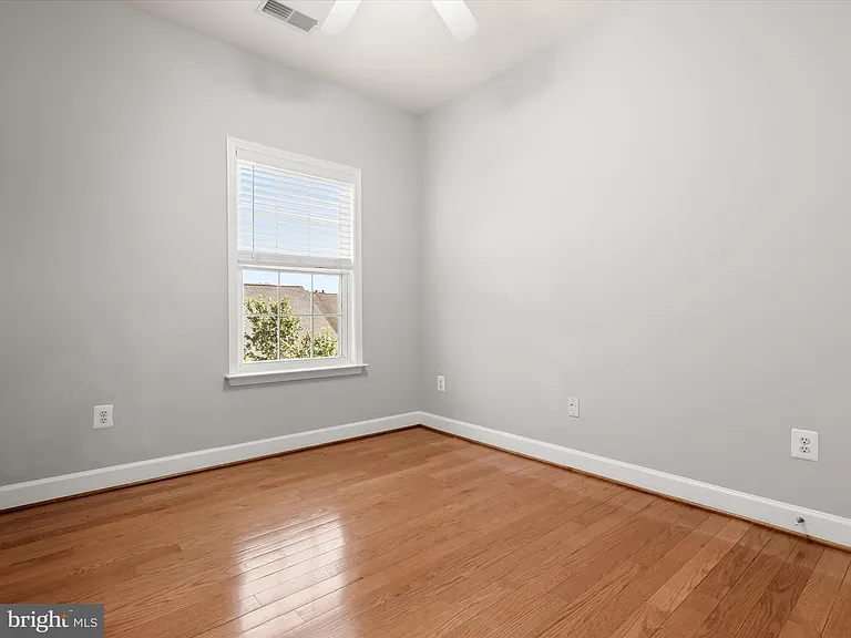563 Pelican Ave — Photo 26