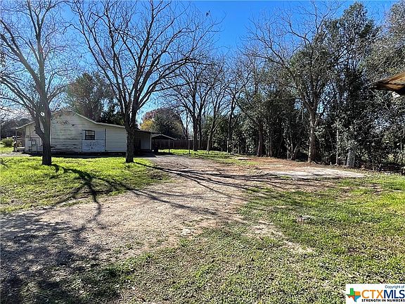 3rd image of Caddell Ln