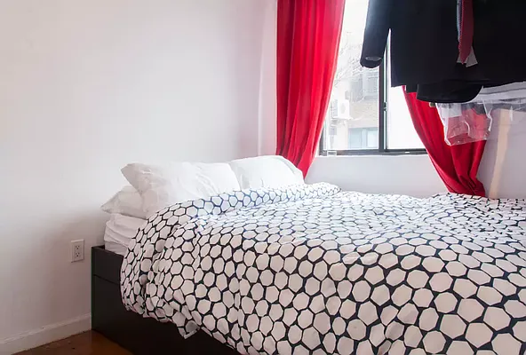 Rented by Nooklyn NYC LLC | media 12