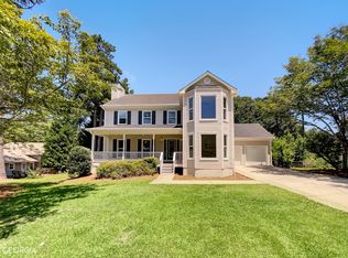 1115 Lakeridge Ct, Grayson, GA
