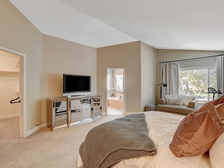 9205 Sandy Shores Dr — Photo 44
