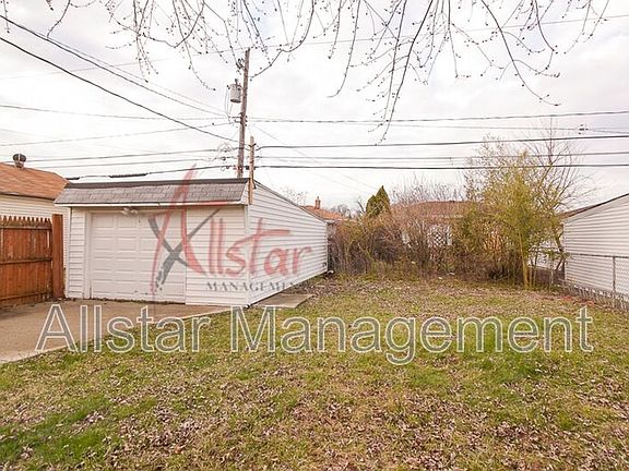 3rd image of 1208 Dawnwood Dr