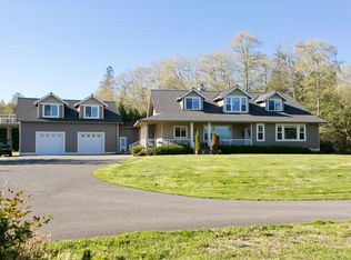 9827 Blacktail Ln, Blaine, WA 98230