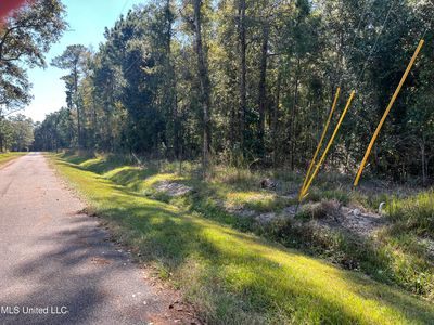 6011 1st Ave, Pearlington, MS, 39572