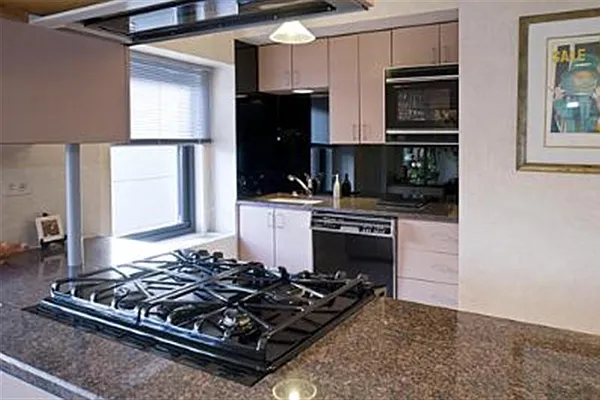 Sold by Corcoran | media 3