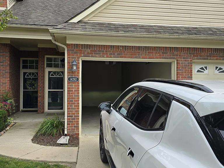14262 Shadywood Dr #32 — Photo 5