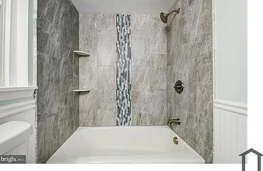2 bed, 849 sqft, $2,450 — Photo 2