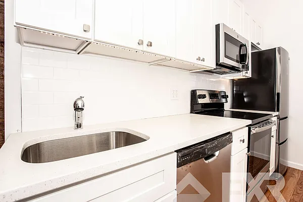 Rented by EXR | media 15