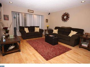 12 Alburtus Ct, Lawrence Township, NJ 08648
