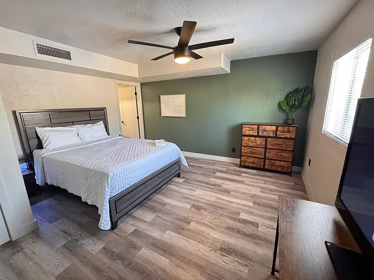 18056 N 23rd Ave #8 — Photo 1
