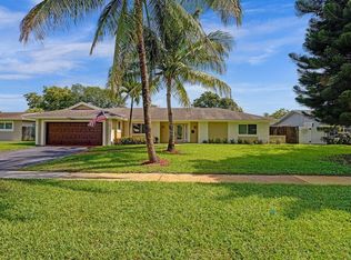 4811 NW 7th Dr, Plantation, FL 33317