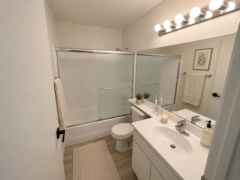 can372 — Photo 28