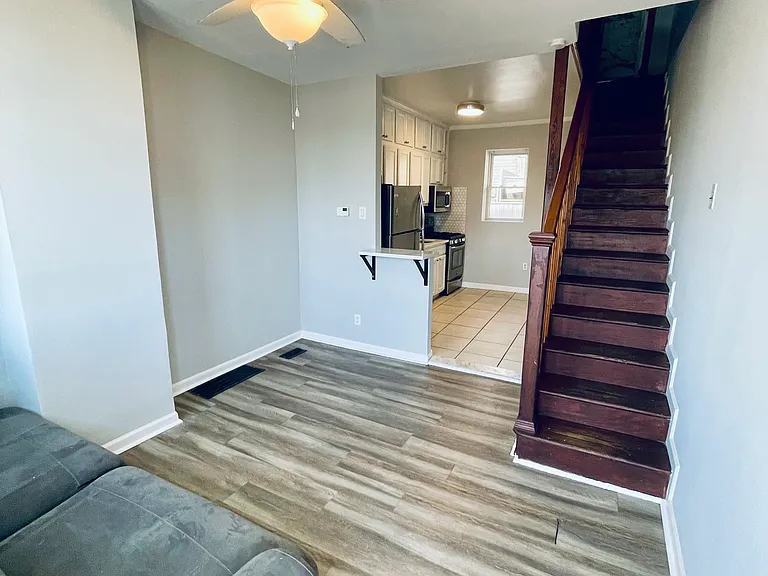 3262 Emery St — Photo 1