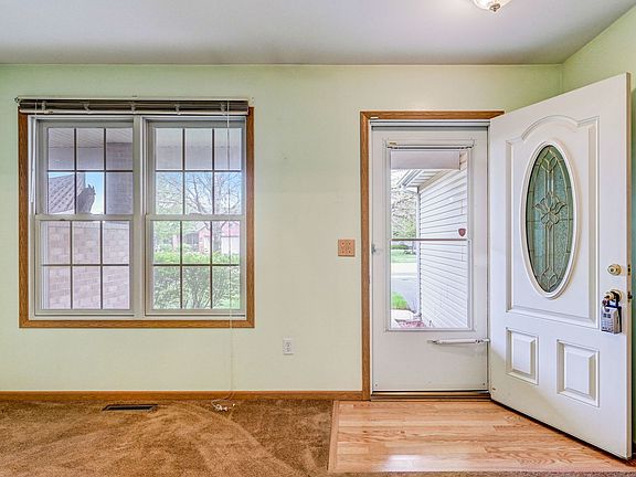 4th image of 622 Charlotte St #0
