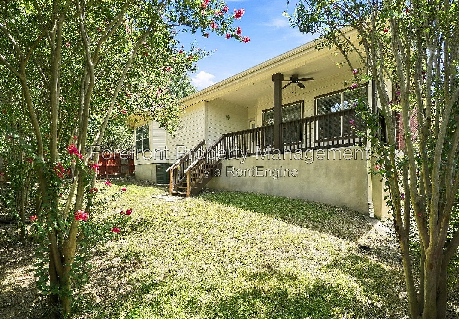 4 bed, 2.0 bath, 2300 sqft, $2,225 — Photo 3