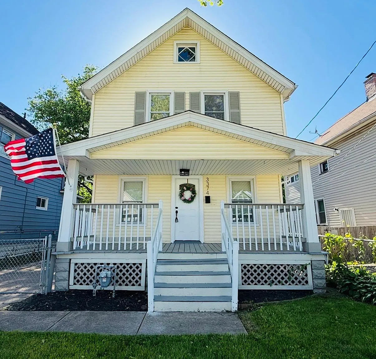 3 bed, 1233 sqft, $2,275 — Photo 1