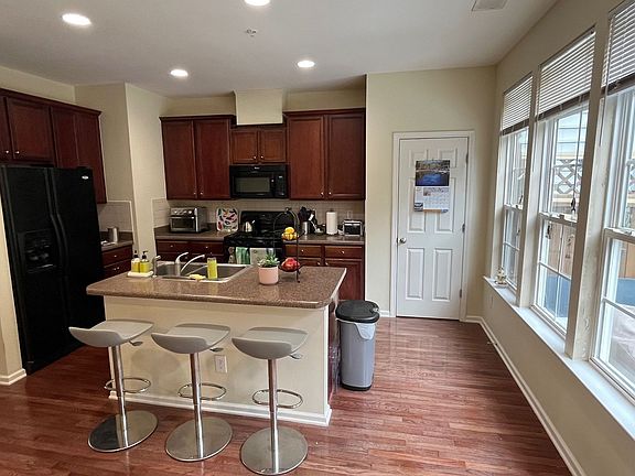 2nd image of 113 Cabernet Dr