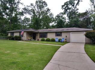 298 Holiday Dr N, Abbeville, AL 36310